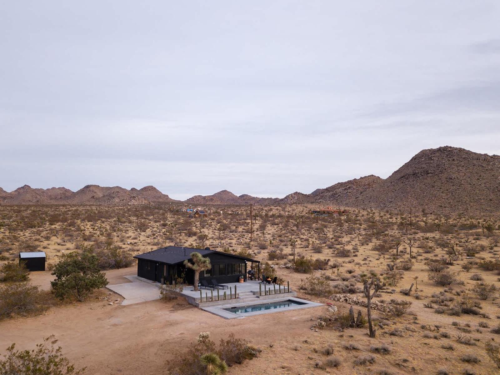 Sacred Haven L Cabin W Cowboy Pool At Park Entrance Joshua Tree Exterior photo